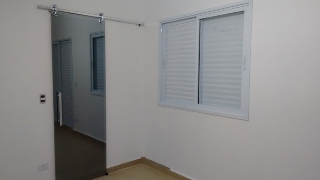 Esquadria De Alumínio Janela E Porta