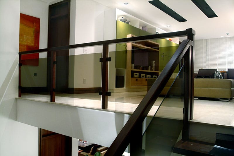 escadas-de-corrimão-de-vidro-1